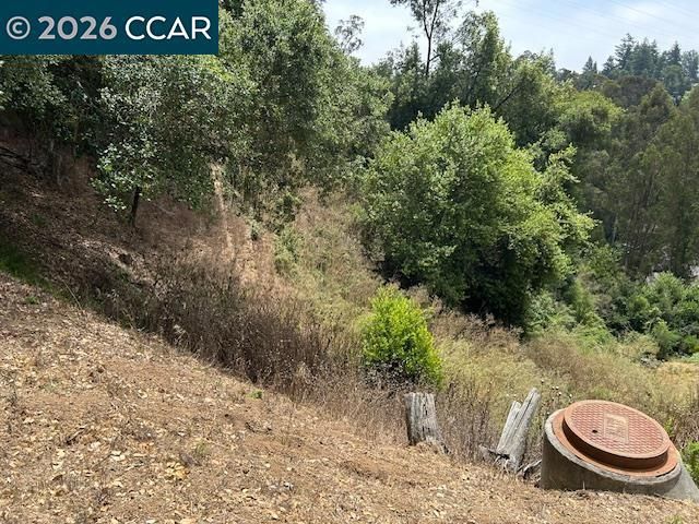 6201 Skyline Blvd, Oakland, CA 94611