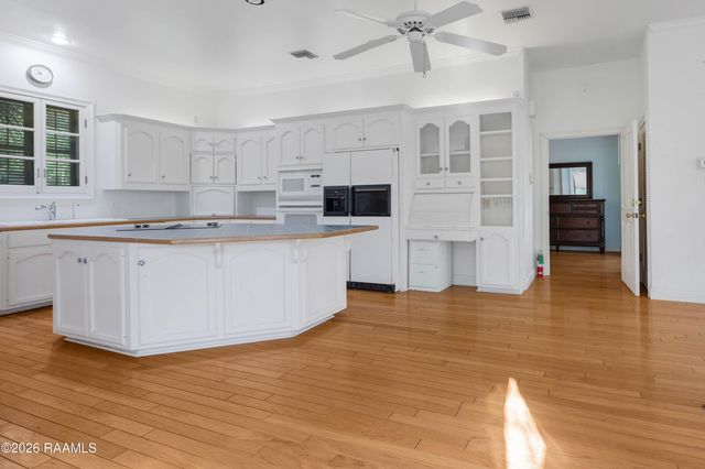 521 E Main Street, New Iberia, LA 70560