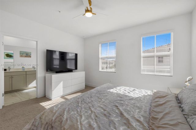 17042 SW 1st St, Pembroke Pines, FL 33027