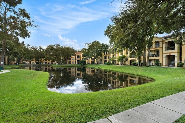 5618 PINNACLE HEIGHTS CIRCLE 206, Tampa, FL 33624