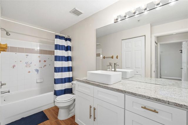 5618 PINNACLE HEIGHTS CIRCLE 206, Tampa, FL 33624