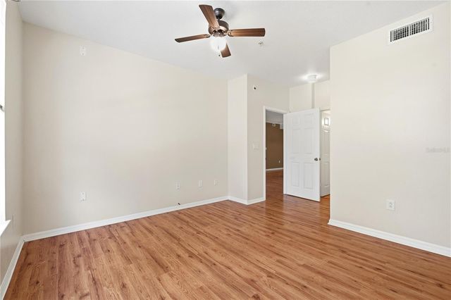 5618 PINNACLE HEIGHTS CIRCLE 206, Tampa, FL 33624