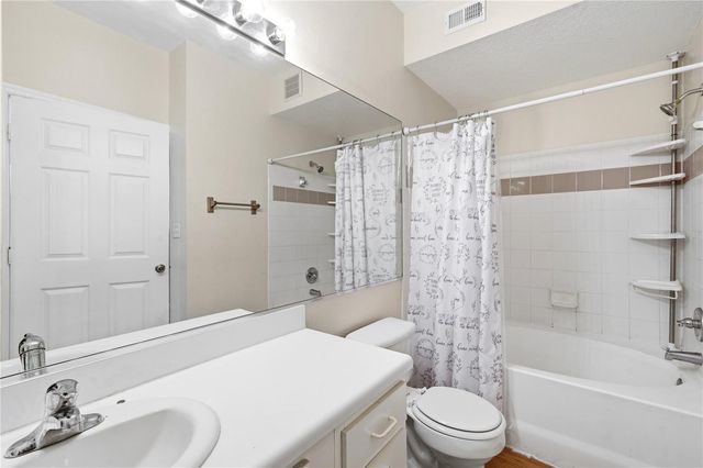 5618 PINNACLE HEIGHTS CIRCLE 206, Tampa, FL 33624