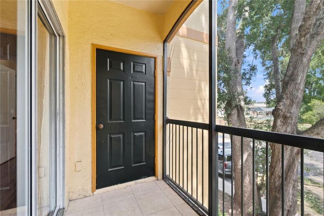 5618 PINNACLE HEIGHTS CIRCLE 206, Tampa, FL 33624