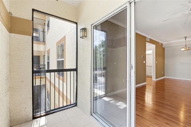 5618 PINNACLE HEIGHTS CIRCLE 206, Tampa, FL 33624