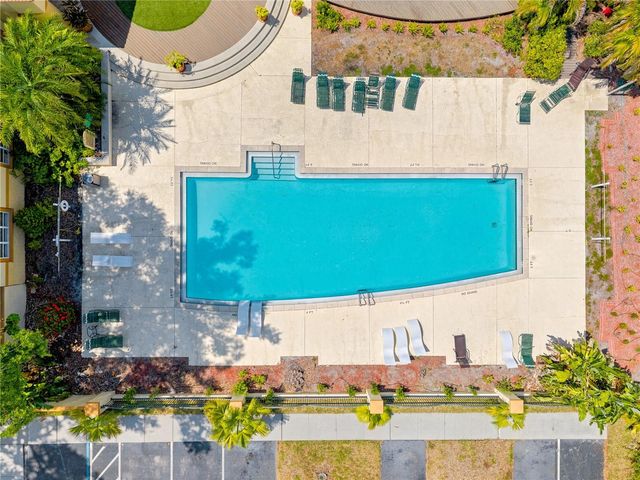 5618 PINNACLE HEIGHTS CIRCLE 206, Tampa, FL 33624