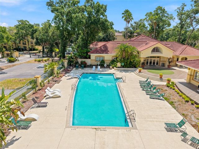 5618 PINNACLE HEIGHTS CIRCLE 206, Tampa, FL 33624
