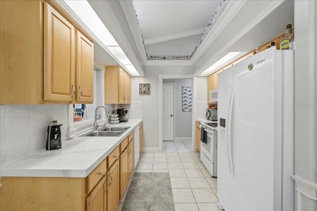 173 WHITE CLIFF BOULEVARD, Auburndale, FL 33823