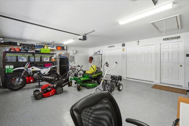 173 WHITE CLIFF BOULEVARD, Auburndale, FL 33823