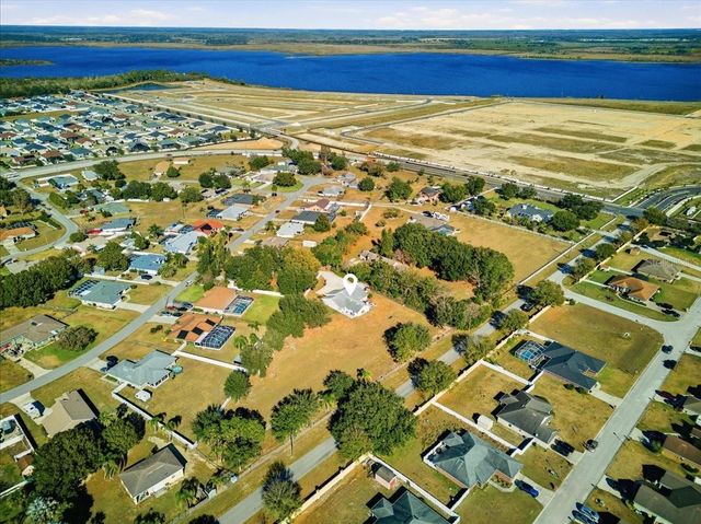 173 WHITE CLIFF BOULEVARD, Auburndale, FL 33823