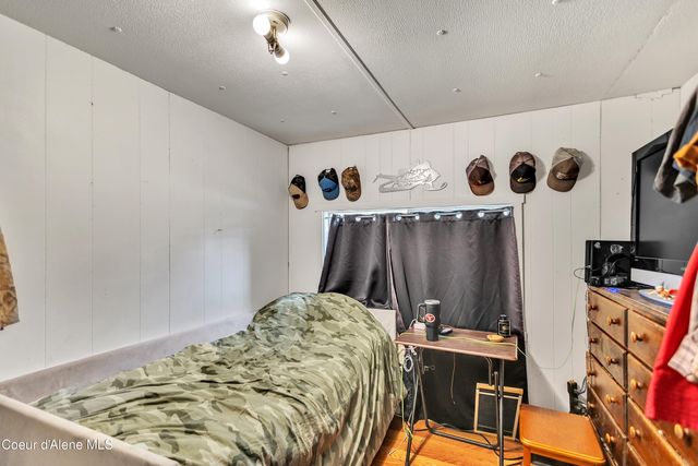 32753 N 2nd Ave, Spirit Lake, ID 83869