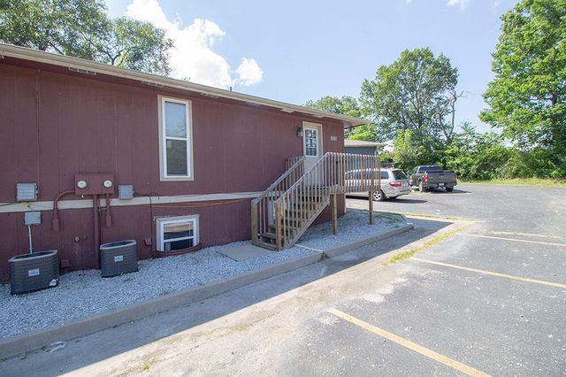 212 WHEATON CT, Columbia, MO 65203