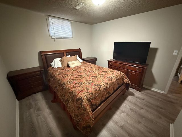 212 WHEATON CT, Columbia, MO 65203