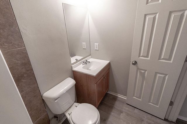 212 WHEATON CT, Columbia, MO 65203