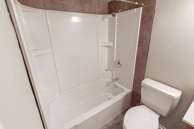 212 WHEATON CT, Columbia, MO 65203