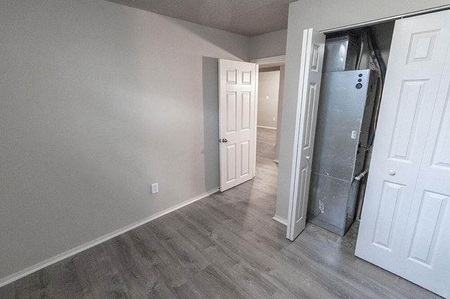 212 WHEATON CT, Columbia, MO 65203