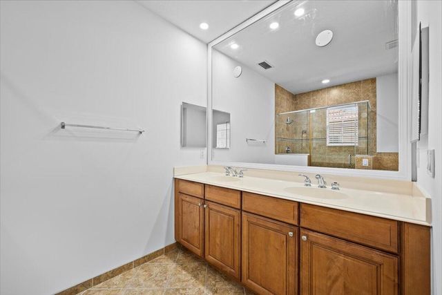 1049 Vintner Boulevard, Palm Beach Gardens, FL 33410