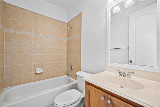 1049 Vintner Boulevard, Palm Beach Gardens, FL 33410