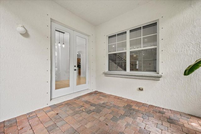 1049 Vintner Boulevard, Palm Beach Gardens, FL 33410