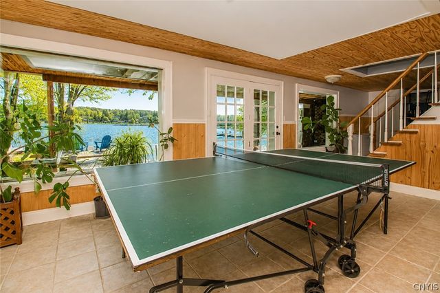 2964 West Lake Road, Cazenovia, NY 13035