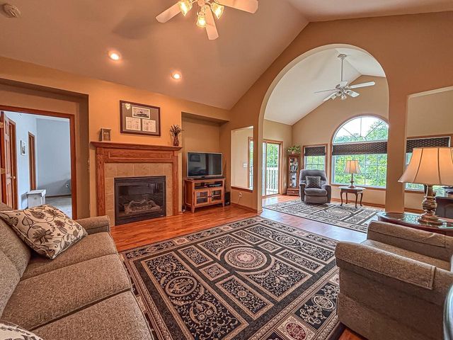 650 Waters Edge DRIVE, Whitewater, WI 53190