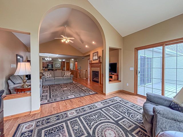 650 Waters Edge DRIVE, Whitewater, WI 53190