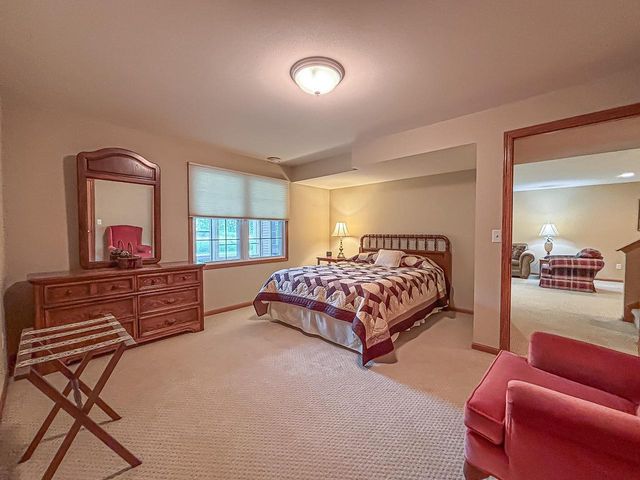 650 Waters Edge DRIVE, Whitewater, WI 53190