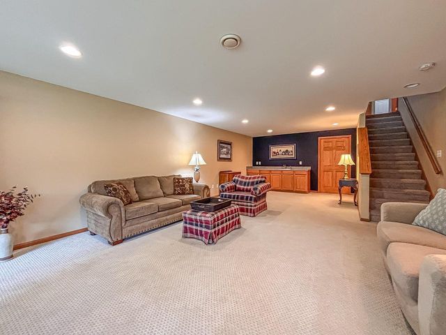 650 Waters Edge DRIVE, Whitewater, WI 53190