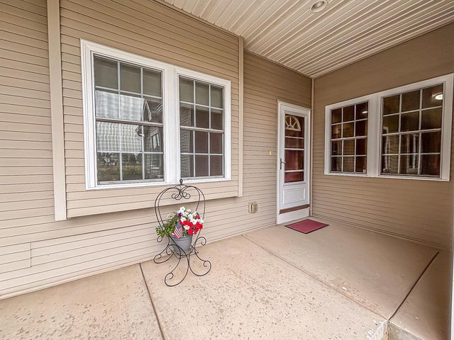 650 Waters Edge DRIVE, Whitewater, WI 53190
