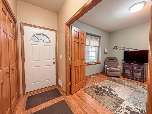 650 Waters Edge DRIVE, Whitewater, WI 53190