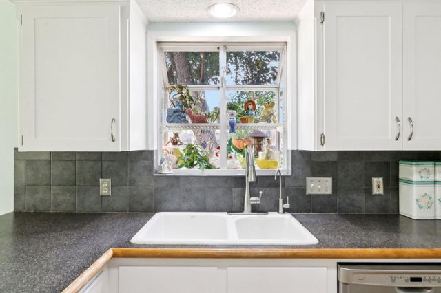 700 Dunman DR, Georgetown, TX 78628