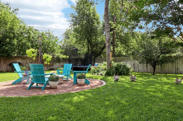 700 Dunman DR, Georgetown, TX 78628