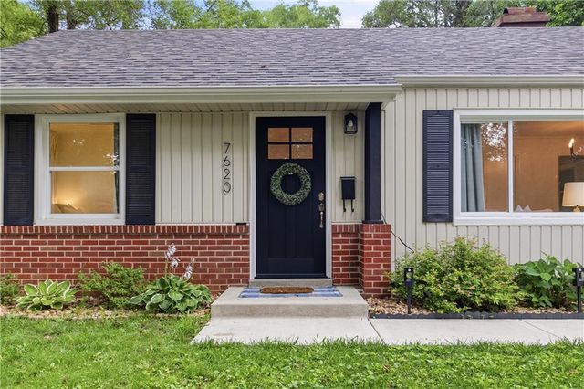 7620 Rainbow Drive, Prairie Village, KS 66208