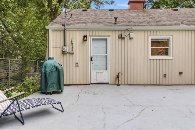 7620 Rainbow Drive, Prairie Village, KS 66208