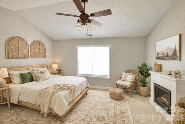 102 Kerlee Street A, Black Mountain, NC 28711