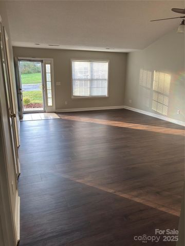 102 Kerlee Street A, Black Mountain, NC 28711