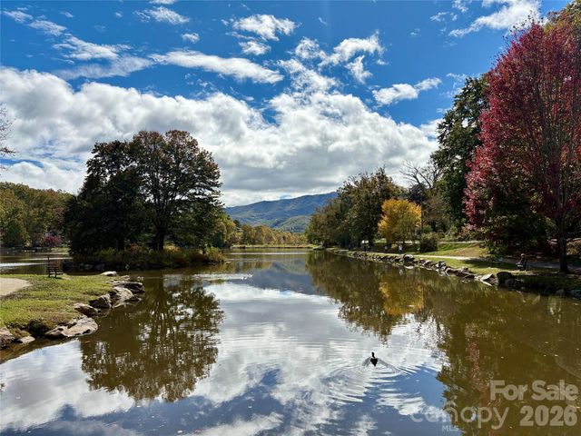 102 Kerlee Street A, Black Mountain, NC 28711