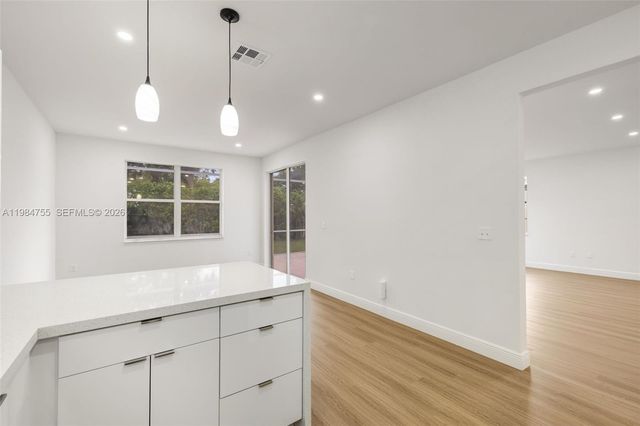 1392 NW 159th Ln, Pembroke Pines, FL 33028