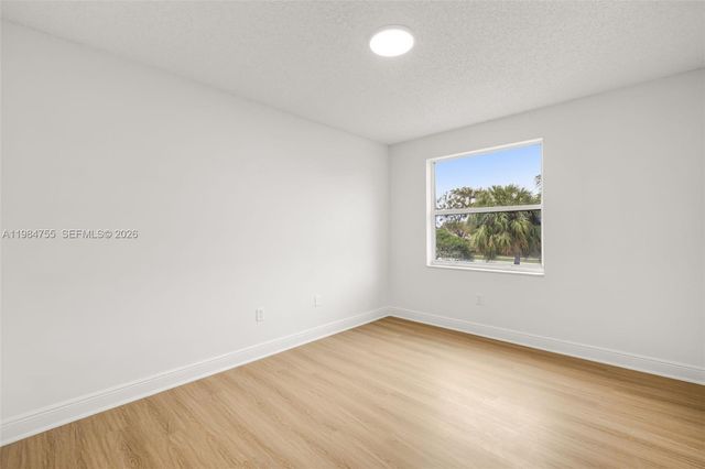 1392 NW 159th Ln, Pembroke Pines, FL 33028