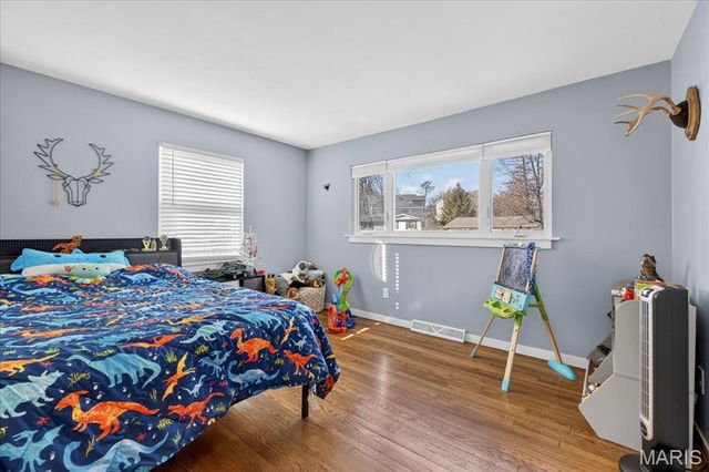 524 Hickory Hollow Lane, St Louis, MO 63122