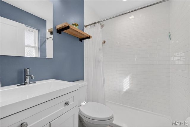 524 Hickory Hollow Lane, St Louis, MO 63122