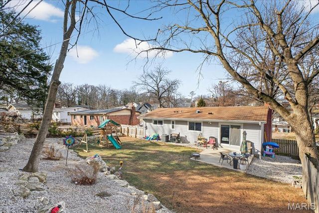 524 Hickory Hollow Lane, St Louis, MO 63122