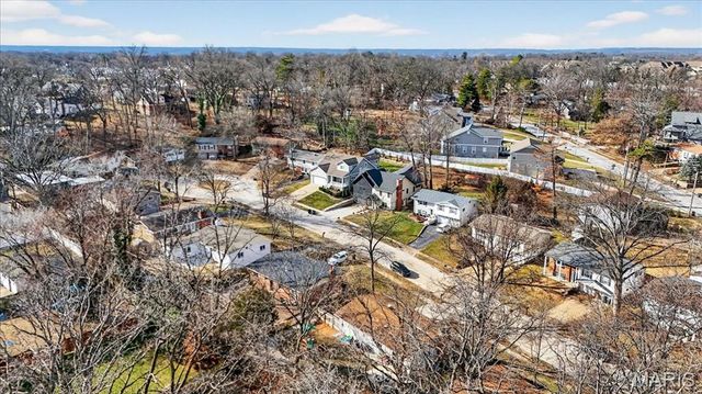 524 Hickory Hollow Lane, St Louis, MO 63122