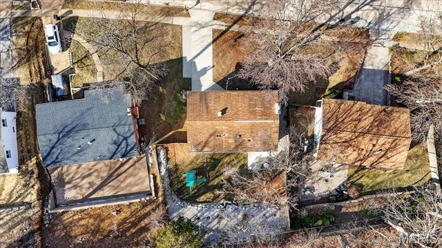 524 Hickory Hollow Lane, St Louis, MO 63122