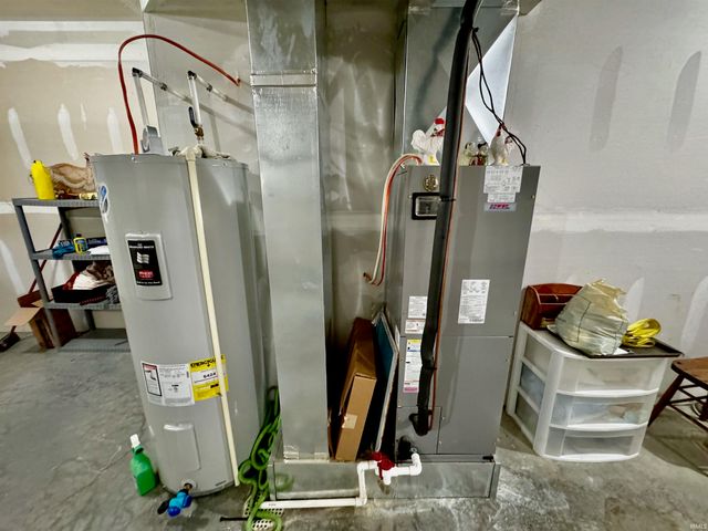 1806 W Ezekiel Drive, Bloomington, IN 47403