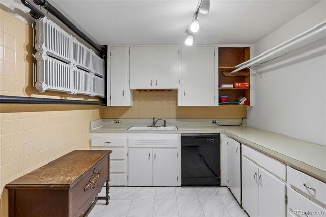 1437 Columbine Street, Denver, CO 80206