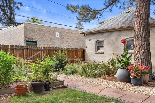 1437 Columbine Street, Denver, CO 80206