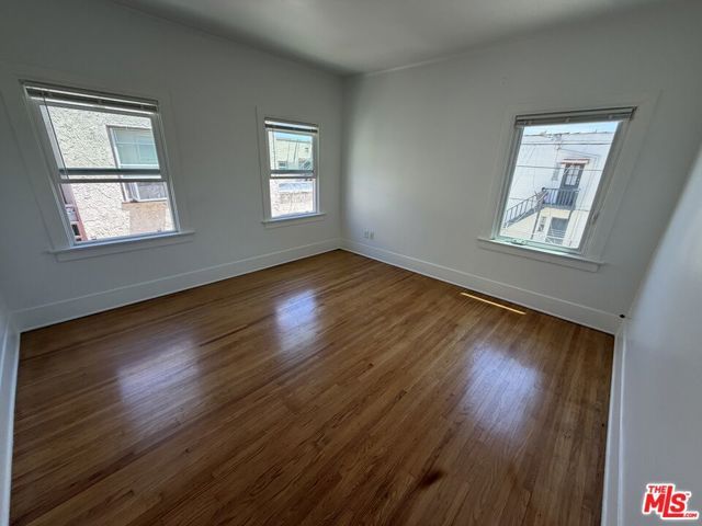 1504 S Bronson Avenue, Los Angeles, CA 90019