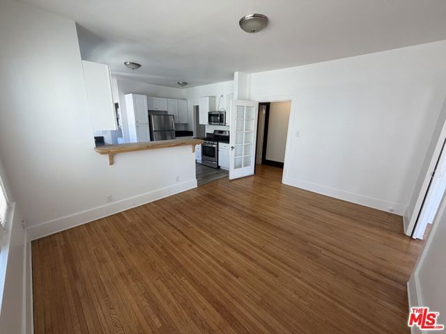 1504 S Bronson Avenue, Los Angeles, CA 90019