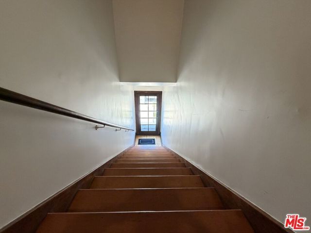 1504 S Bronson Avenue, Los Angeles, CA 90019